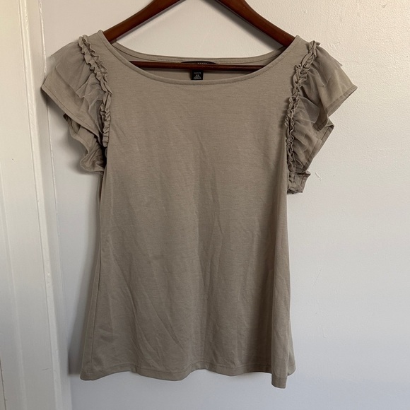 Banana Republic Tops - Banana Republic Taupe Ruffle Sleeve Short-Sleeve Tee xs